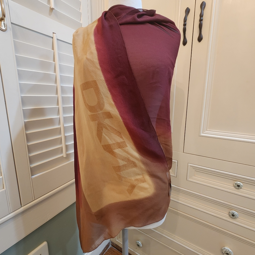 DKNYC 100% Silk 68×27 Made in Italy Maroon/Gold Hombre Scarf